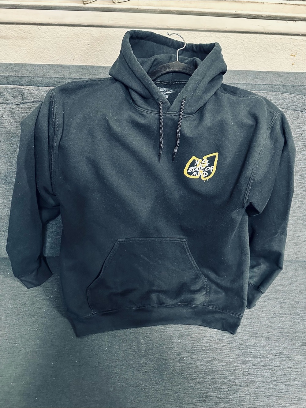 Wu tang Ny state of mind pullover hoodie size Medium slim fit Unisex